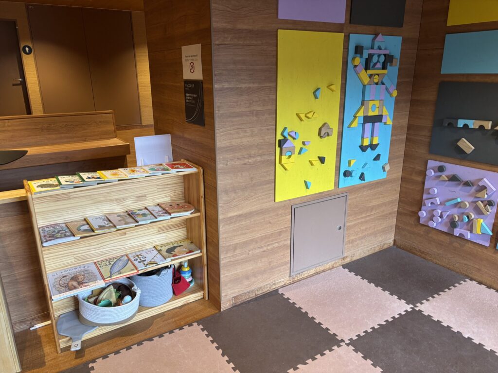 箱根ゆとわの2025年のキッズコーナー。少しおもちゃの変化があり