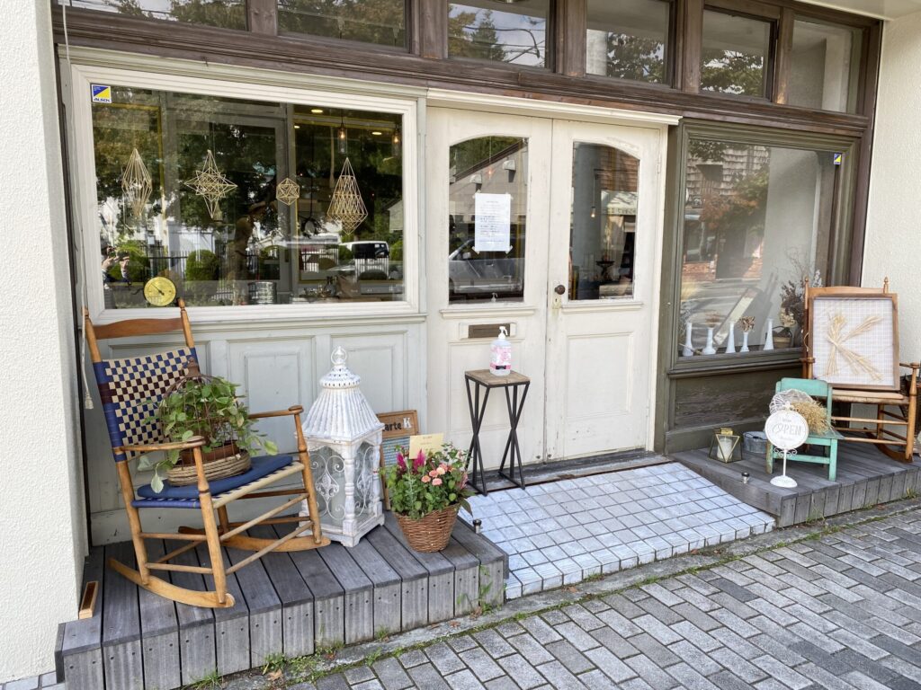 タルトケーキで人気店のtarte Kの外観