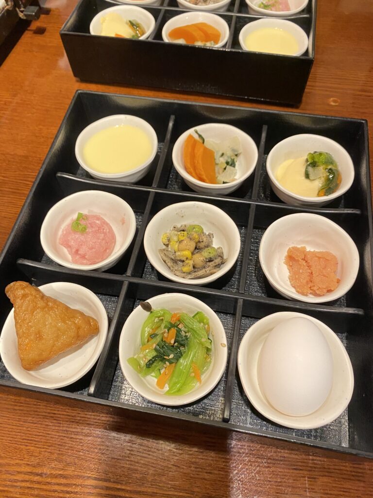 陽だまり 一の湯(旧:一の湯新館)の朝食。ご飯に合うおかずがたくさんありました