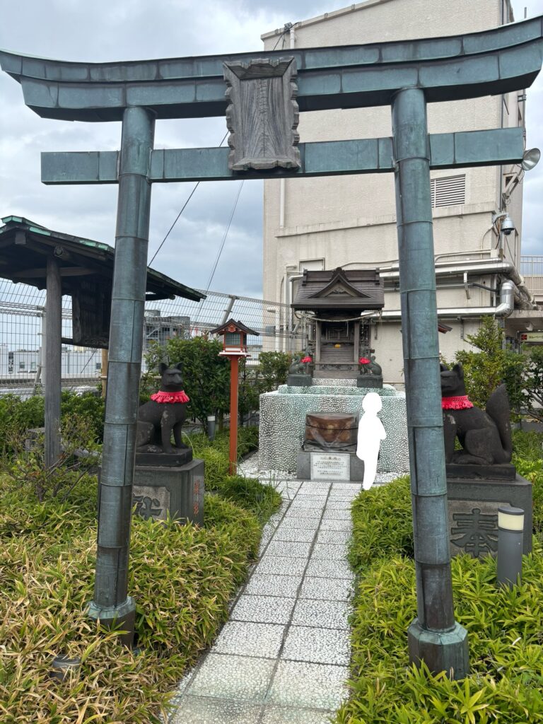 浅草EKIMISEの屋上
