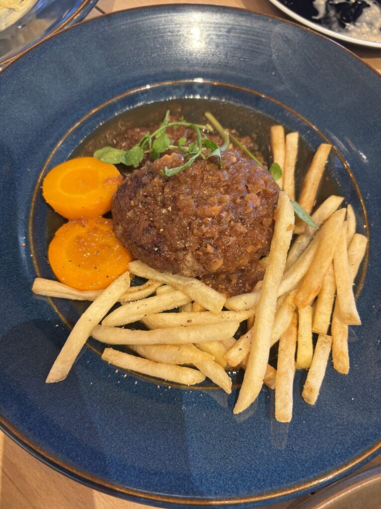 kino-COCOCHI YOKOHAMAのハンバーグ