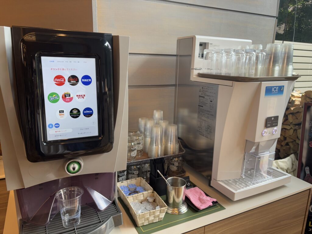 グランレトーレ湯河原のソフトドリンク。隣にはビールもあった